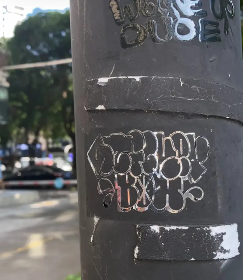 Popularizuje, jak vybrat tepelně citlivé lepicí štítky