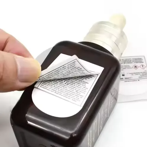 Kosmetické vícevrstvé etikety